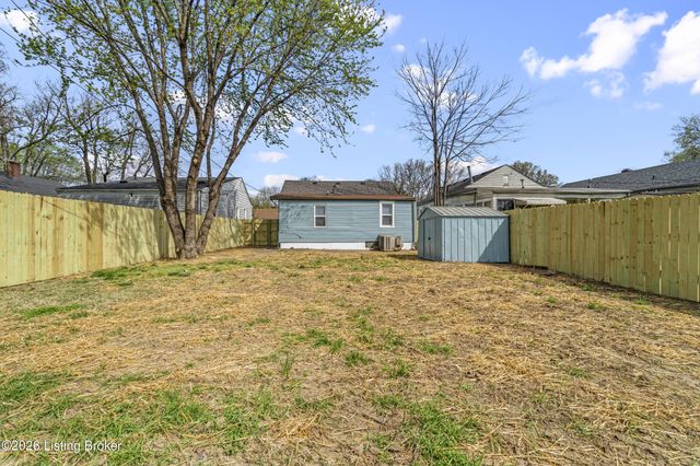 2106 Ratcliffe Ave, Louisville, KY 40210