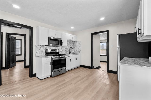 2106 Ratcliffe Ave, Louisville, KY 40210