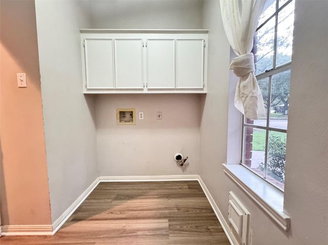 4510 Colony Hills Drive, Sugar Land, TX 77479