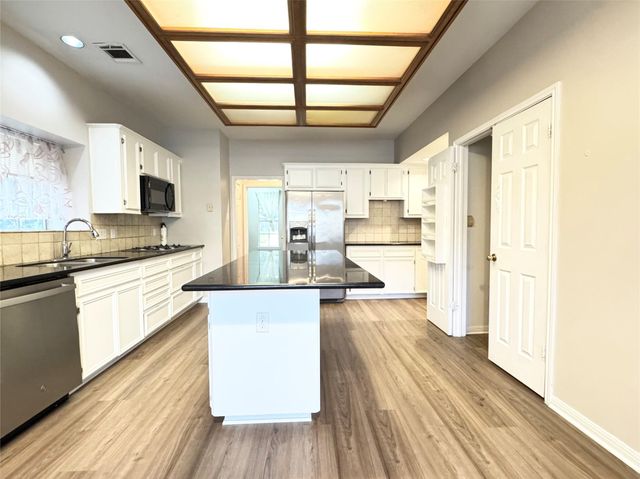 4510 Colony Hills Drive, Sugar Land, TX 77479