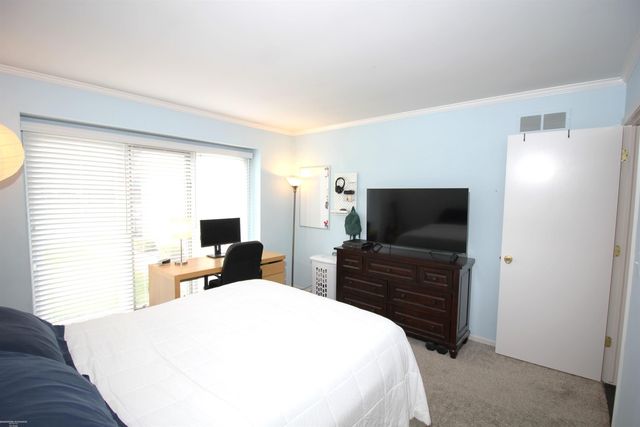 43458 Napa Drive, Sterling Heights, MI 48314