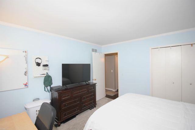 43458 Napa Drive, Sterling Heights, MI 48314