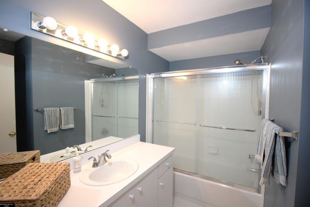 43458 Napa Drive, Sterling Heights, MI 48314