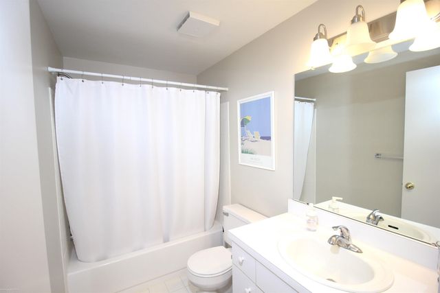 43458 Napa Drive, Sterling Heights, MI 48314