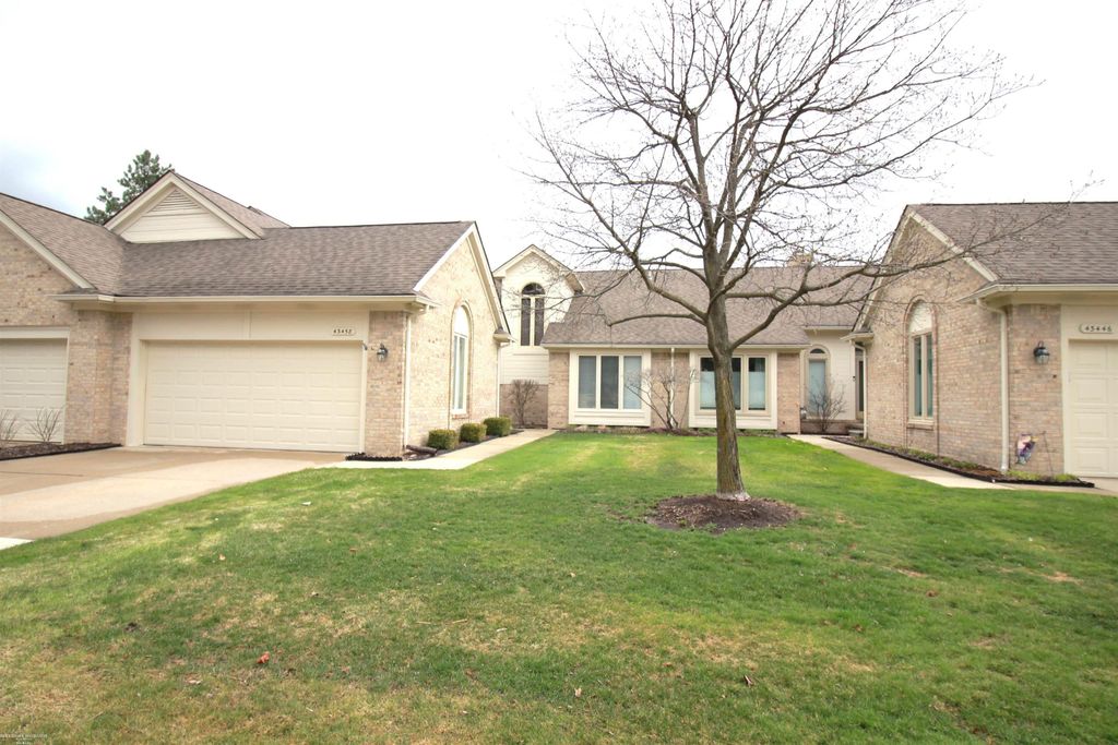 43458 Napa Drive, Sterling Heights, MI 48314