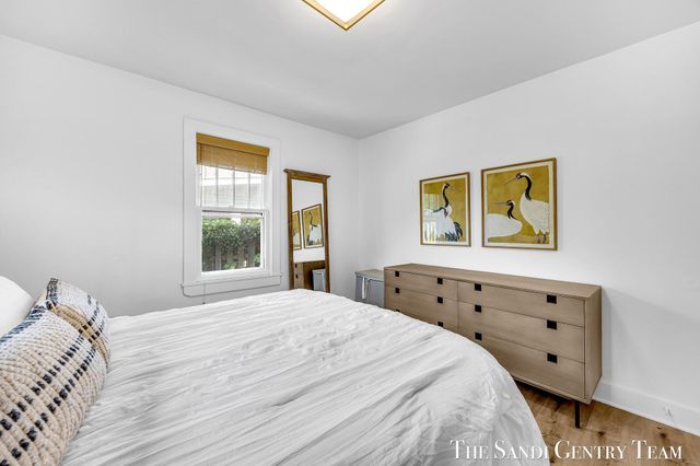 17545 Reenders Street, Spring Lake, MI 49456