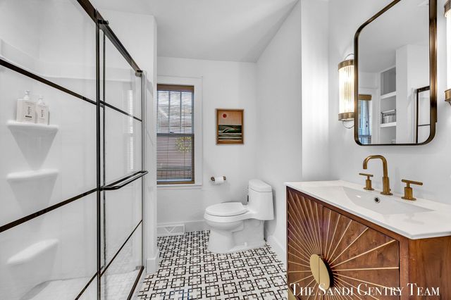 17545 Reenders Street, Spring Lake, MI 49456