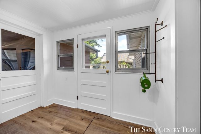 17545 Reenders Street, Spring Lake, MI 49456