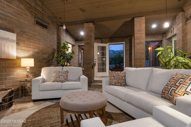 5790 E Territory Avenue, Tucson, AZ 85750