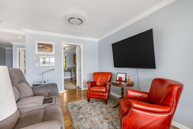 500 Market St Unit 10R, Portsmouth, NH 03801