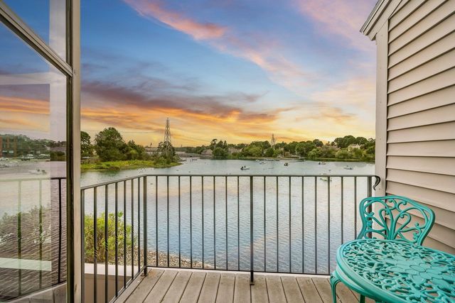 500 Market St Unit 10R, Portsmouth, NH 03801