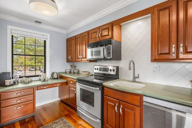 500 Market St Unit 10R, Portsmouth, NH 03801