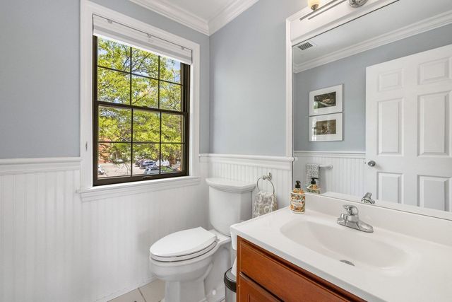 500 Market St Unit 10R, Portsmouth, NH 03801