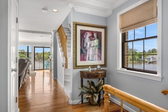 500 Market St Unit 10R, Portsmouth, NH 03801