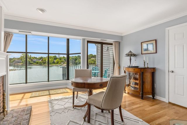 500 Market St Unit 10R, Portsmouth, NH 03801