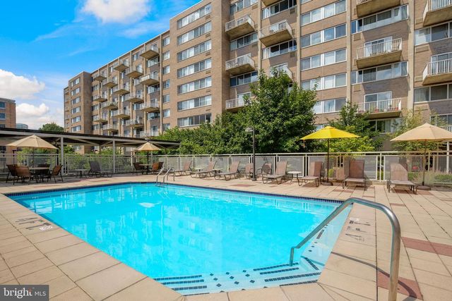 800 4TH ST SW #S208, Washington, DC 20024
