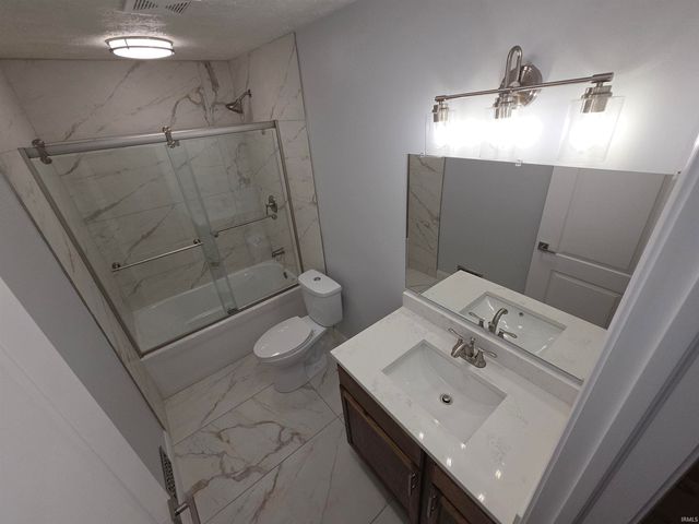 4359 E Blueberry Drive, Monticello, IN 47960