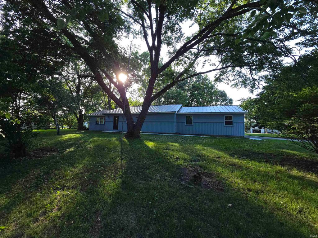 4359 E Blueberry Drive, Monticello, IN 47960