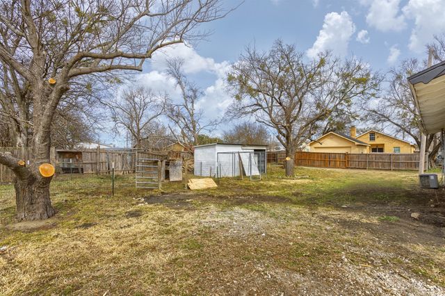 310 Dogwood Avenue, Princeton, TX 75407