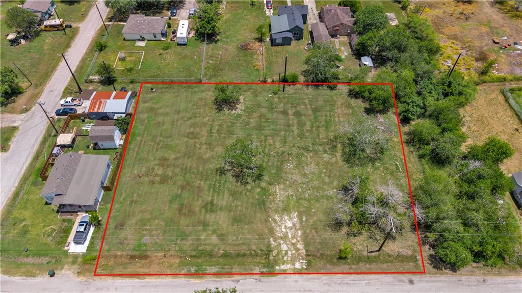 630,634 & 638 Industrial St, Taft, TX 78390 — exterior