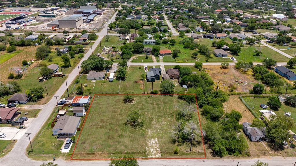 630,634 & 638 Industrial St, Taft, TX 78390 — photo 2