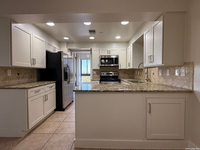 7887 Broadway Apt 707, San Antonio, TX 78209