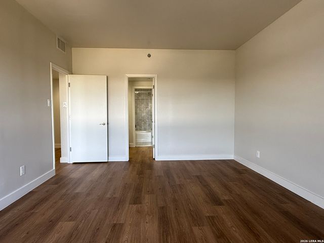 7887 Broadway Apt 707, San Antonio, TX 78209