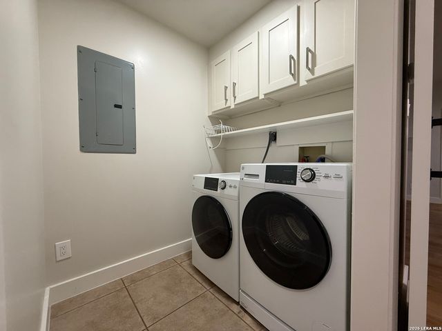 7887 Broadway Apt 707, San Antonio, TX 78209
