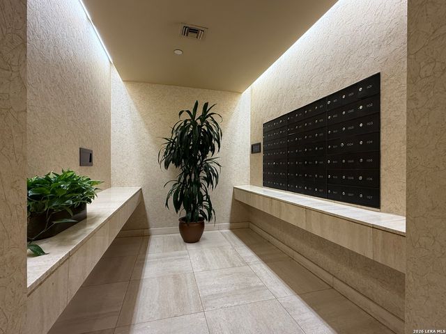 7887 Broadway Apt 707, San Antonio, TX 78209