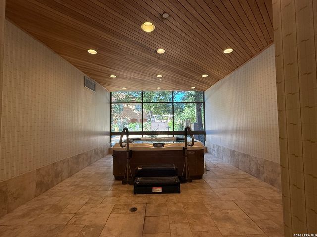 7887 Broadway Apt 707, San Antonio, TX 78209
