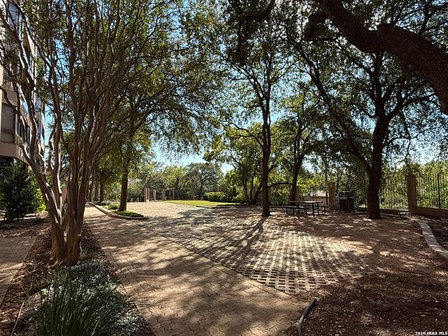 7887 Broadway Apt 707, San Antonio, TX 78209