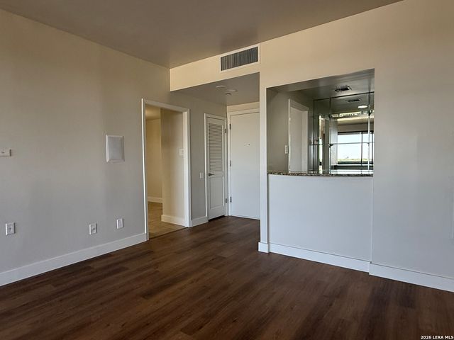 7887 Broadway Apt 707, San Antonio, TX 78209