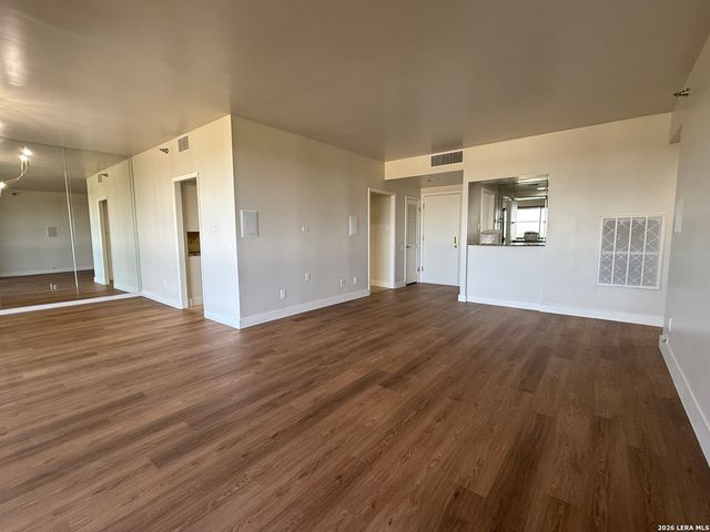 7887 Broadway Apt 707, San Antonio, TX 78209