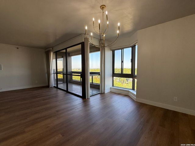 7887 Broadway Apt 707, San Antonio, TX 78209