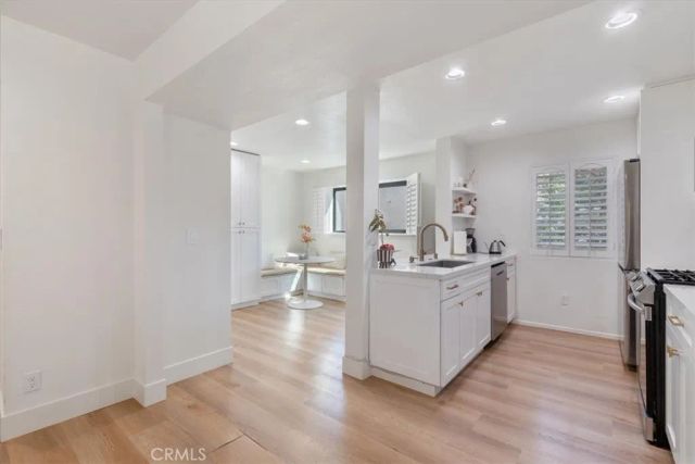 15133 Magnolia E, Sherman Oaks, CA 91403