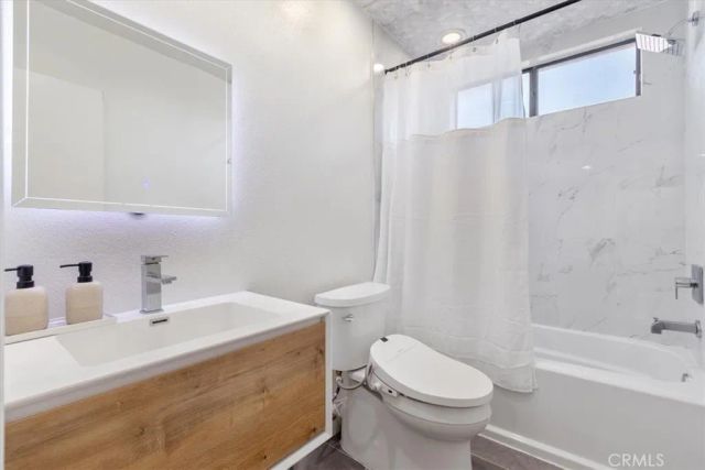 15133 Magnolia E, Sherman Oaks, CA 91403