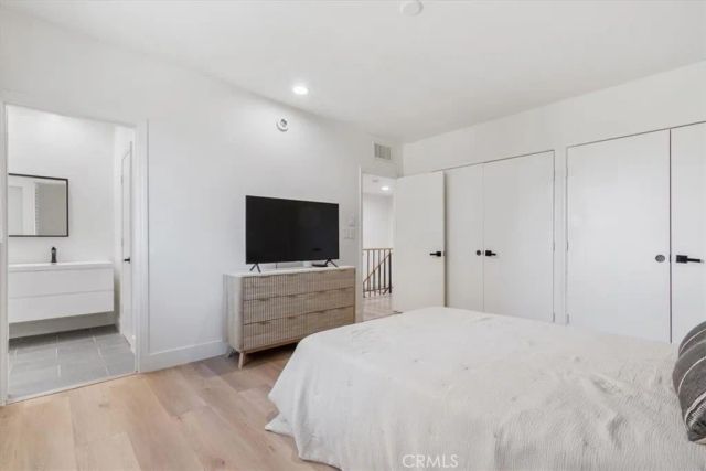 15133 Magnolia E, Sherman Oaks, CA 91403