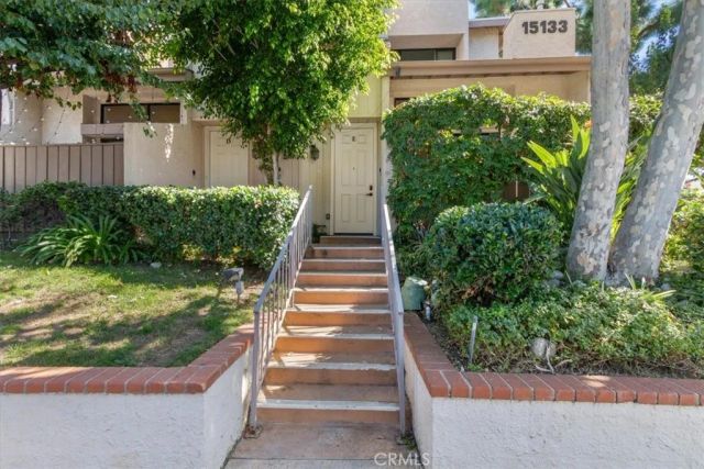 15133 Magnolia E, Sherman Oaks, CA 91403