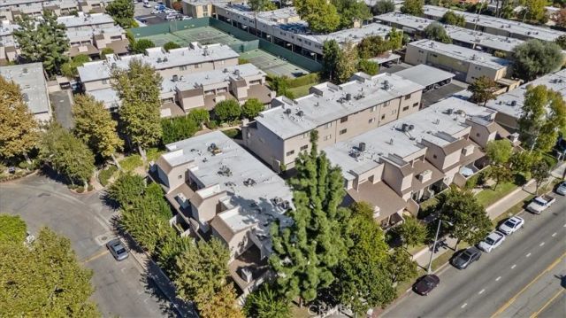 15133 Magnolia E, Sherman Oaks, CA 91403