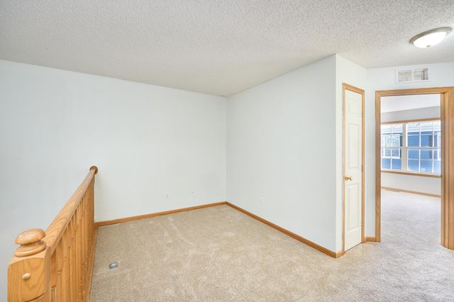 15316 Founders Lane 304, Apple Valley, MN 55124