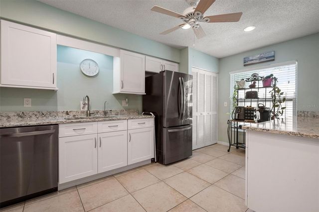 1554 TALLYWOOD DRIVE 7127, Sarasota, FL 34237
