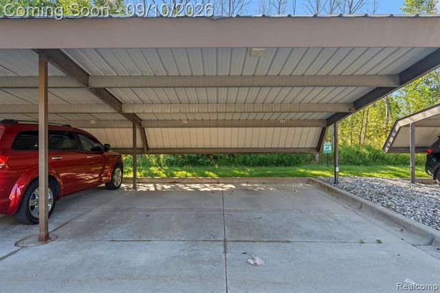 33574 Utica Road, Fraser, MI 48026