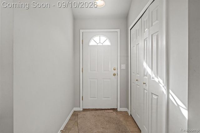 33574 Utica Road, Fraser, MI 48026