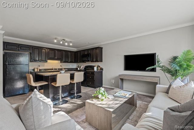 33574 Utica Road, Fraser, MI 48026