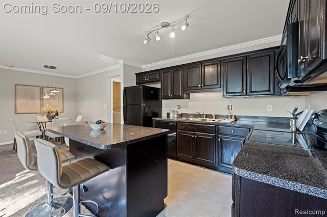 33574 Utica Road, Fraser, MI 48026