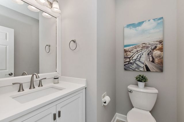 537 W Parkside Drive, Palatine, IL 60067