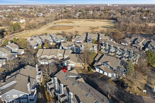 537 W Parkside Drive, Palatine, IL 60067