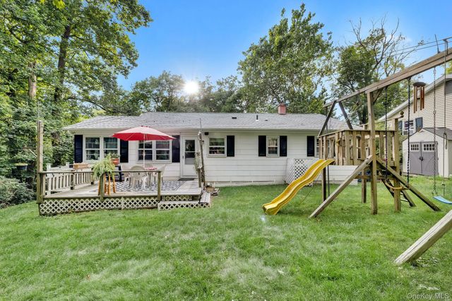 10 Woodycrest Trail, Monroe, NY 10950