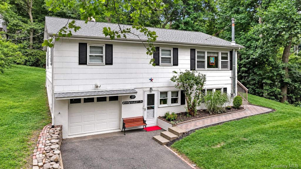 10 Woodycrest Trail, Monroe, NY 10950 — exterior
