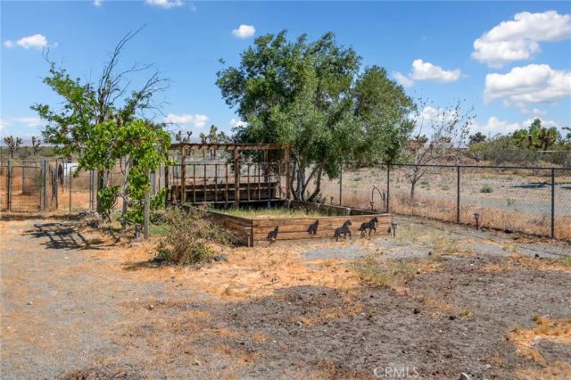 2572 Tokay Road, Phelan, CA 92371